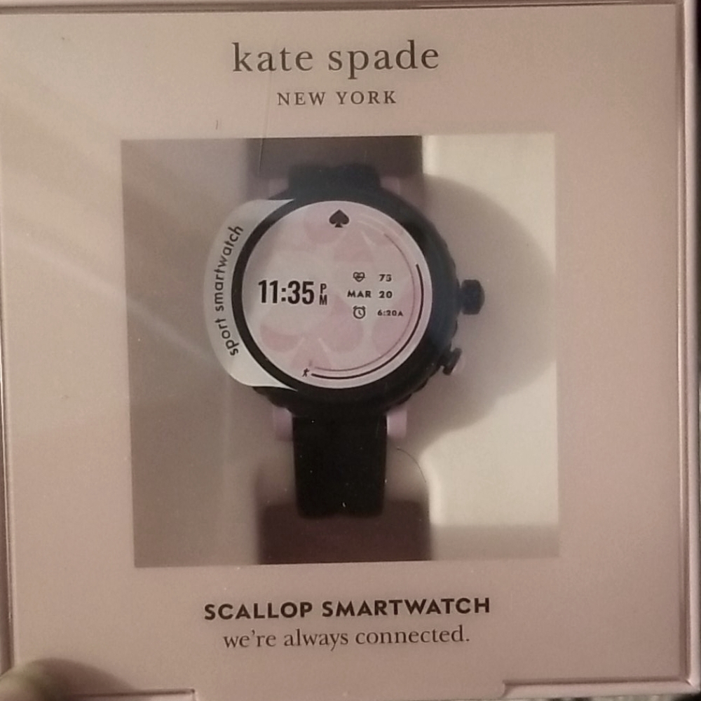 Kate Spade Scallop Smartwatch